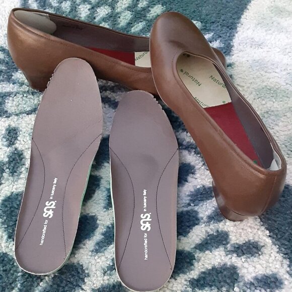 SAS Regina Pump in brown size 7.5M - Picture 7 of 8